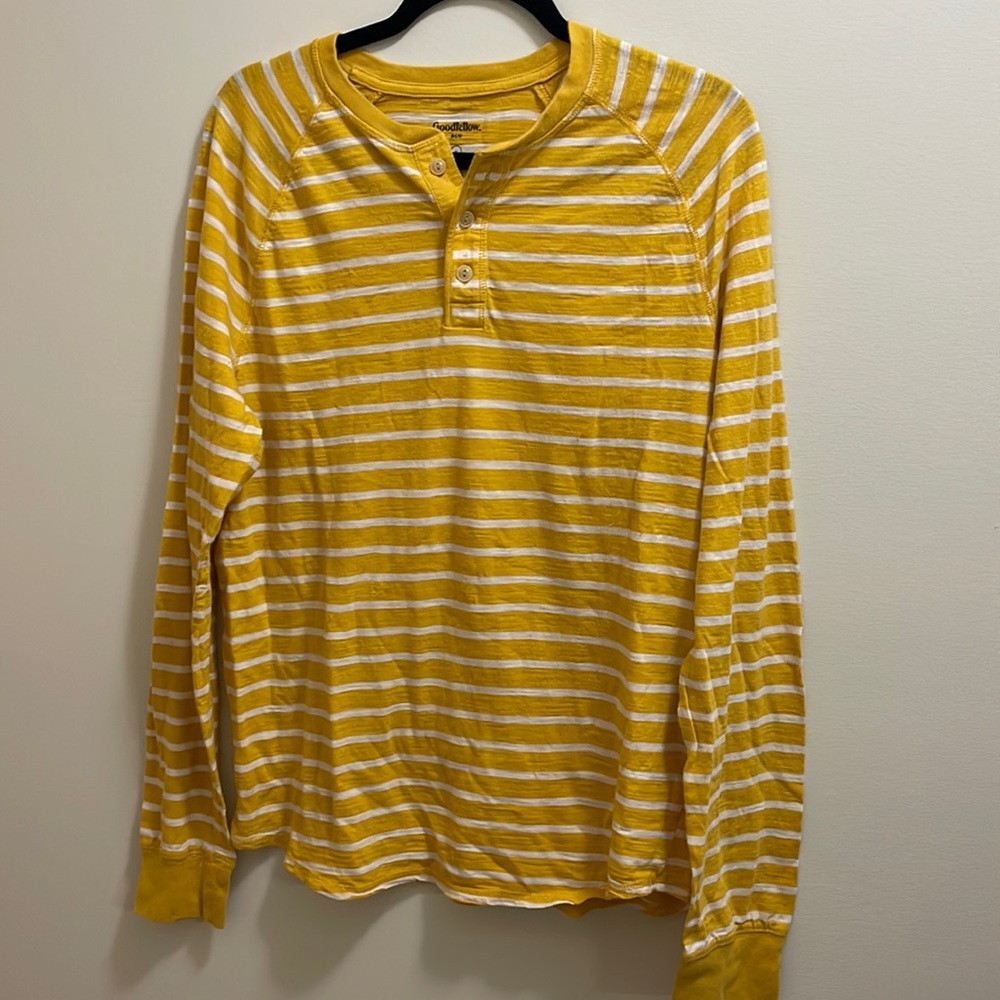 Long sleeved mens tee